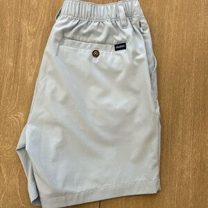 Chubbies men’s 6” shirts light blue size medium